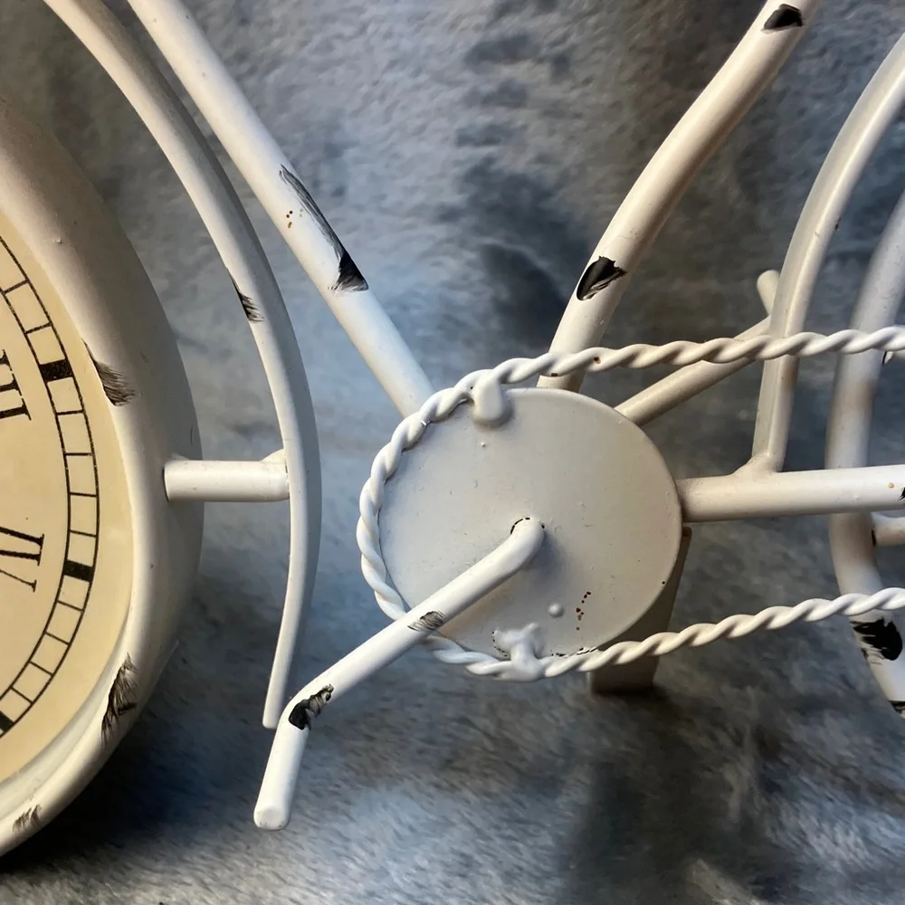 Bicycle Metal Clock Rustic French Café Style 1896 Quartz Decor (Clock Works)